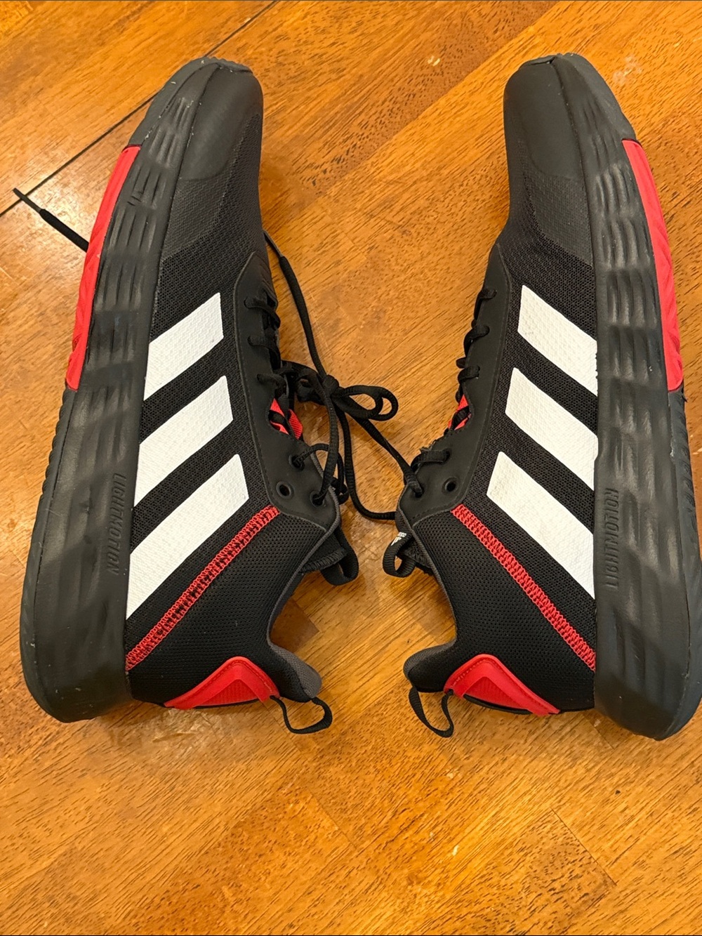 adidas Men’s Black, White & Red Training Sneakers size 14